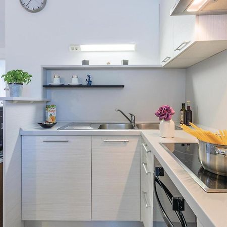 Amazing Apartment In Medulin With Wifi エクステリア 写真